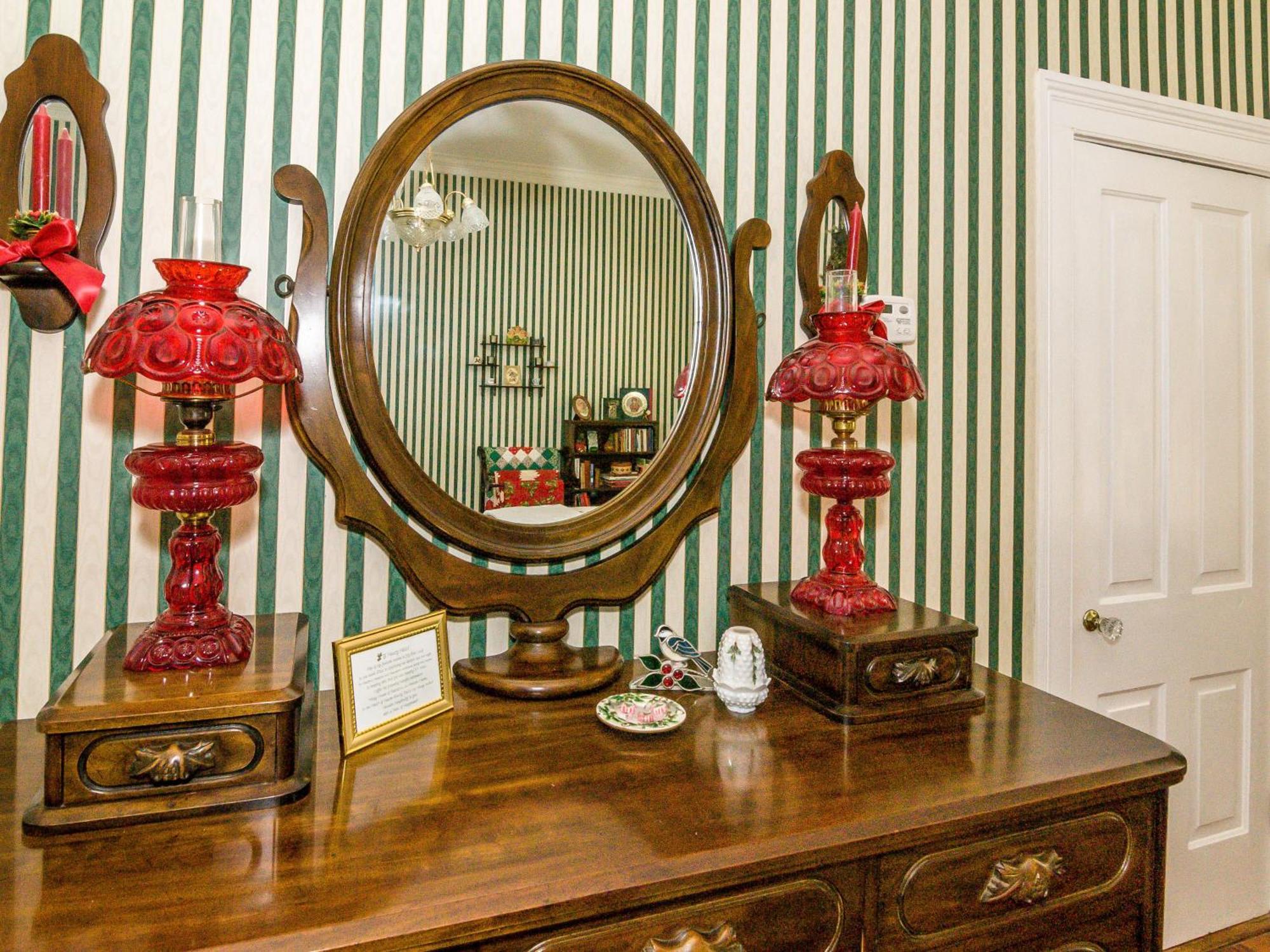 Bed and Breakfast Holly House Of Hamilton Номер фото