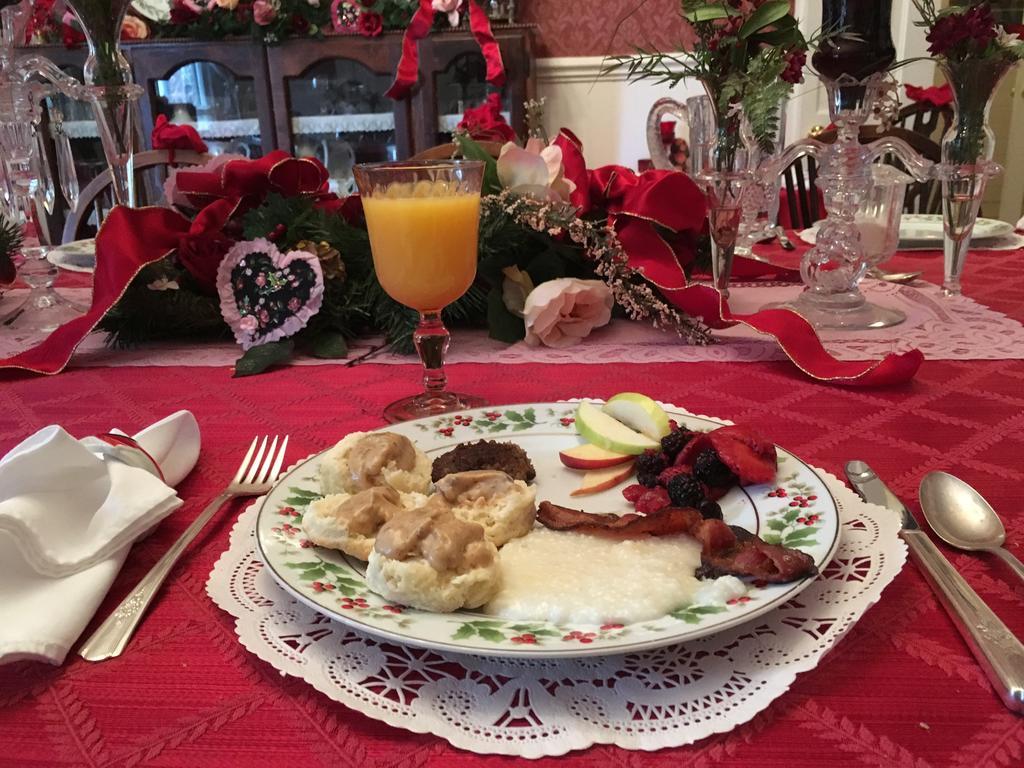 Bed and Breakfast Holly House Of Hamilton Экстерьер фото